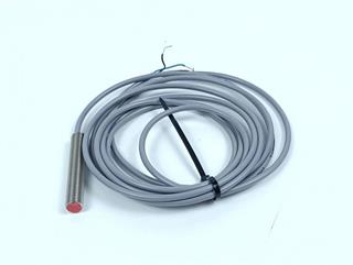 baumer-electric-ifrm-08n1504l-induktiver-sensor-ifrm08n1504l-top-zustand-80981-1.jpg