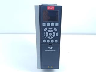 ik-industry/pd/danfoss-131b0037-fc-302p1k5t5e20h1xg-400v-15kw-keypad-neu-unbenutzt-82089-2.jpg