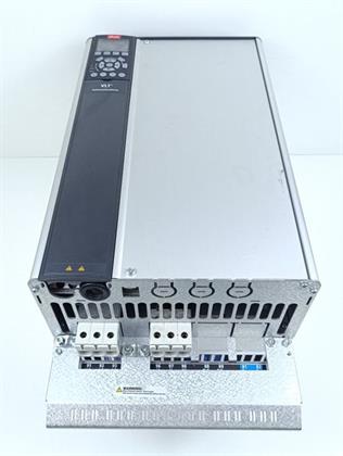 ik-industry/pd/danfoss-fc-302p37kt5e20h1xgxxxxsxxxxa0bxcxxxxd0-lcp-102-tested-und-neuwertig-79271-2.jpg