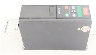 danfoss-vlt2822pt4b20sbr1dbf00a00c1-pn-134g7013-tested-und-unused-ovp-59346-1.jpg