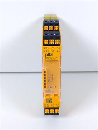 ik-industry/pd/pilz-pnoz-s7-c-24vdc-4no-1nc-ident-no-751107-tested-und-unused-79364-2.jpg