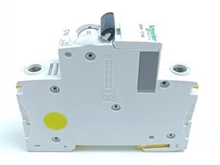 ik-industry/pd/schneider-electric-ic60n-c-16a-c16-top-zustand-81802-2.jpg