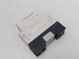schneider-electric-re7ra11bu-zeitrelais-top-zustand-71118-1.jpg