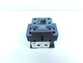 ik-industry/pd/siemens-3rt2027-leistungsschuetz-contactor-3rt2027-1ap00-unused-82257-2.jpg