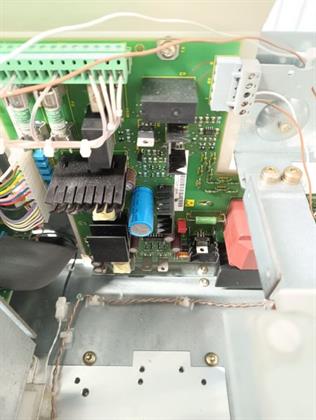 ik-industry/pd/siemens-dc-inverter-simovert-mc-p2-6se7031-2tf70-z-erz-st-e-top-zustand-81019-3.jpg