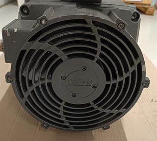 ik-industry/pd/siemens-hauptspindelmotor-1ph8137-1dd02-0he1-encoder-ic22dq-b35-top-zustand-79282-7.jpg