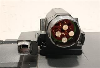 ik-industry/pd/siemens-hauptspindelmotor-1ph8137-1dd02-0he1-encoder-ic22dq-b35-top-zustand-79284-5.jpg