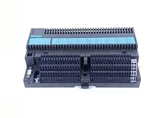 ik-industry/pd/siemens-simatic-et-200b-16di16do-6es7-133-0bl00-0xb0-top-zustand-82575-2.jpg