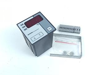 stoerk-tronic-st72-3103-250v-5060hz-unused-82265-1.jpg