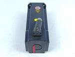 Beckhoff Servomotor AM8033-3E20-1001 TOP ZUSTAND