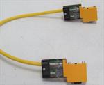 pilz-identno-311040-2x-safetybus-24vdc-02a-70c-stecker-neuwertig-71799-2.jpg