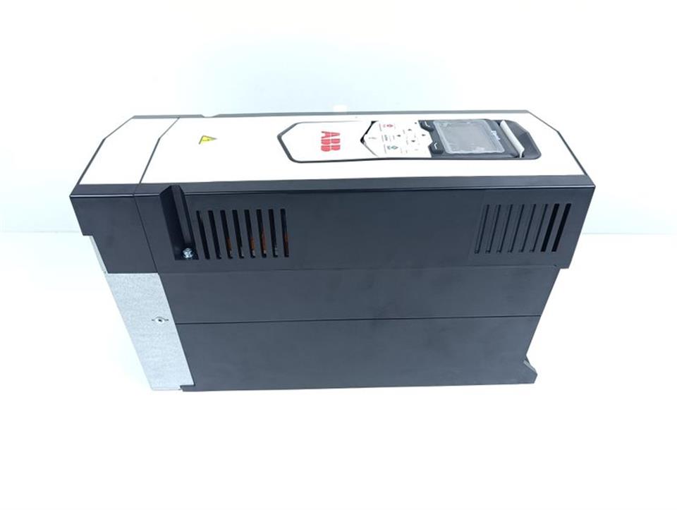 abb-acs880-01-017a-3-acs880-01-017a-3-tested-und-neuwertig-82276-2.jpg