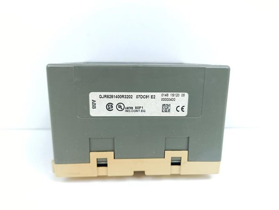abb-advant-controller-io-unit-gjr52514r3202-07dc91-e2-top-zustand-79910-2.jpg