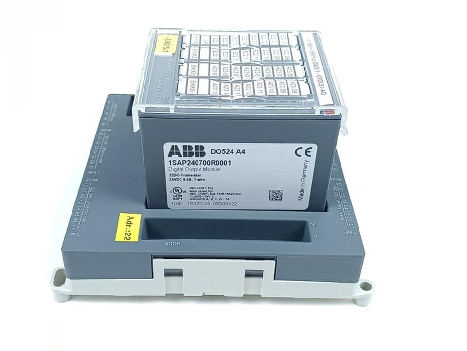 ABB DO524 A4 1SAP240700R0001 32DO 1SAP800500R0010 07DC92-AD NEUWERTIG