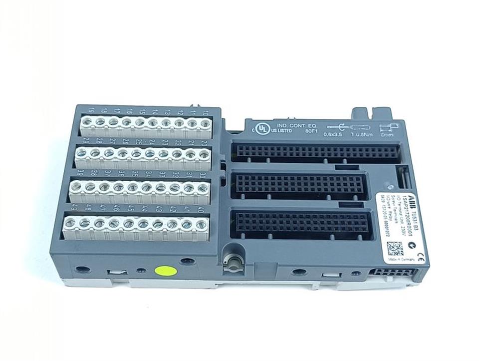 ABB TU531 B3 1SAP217200R0001 I/O Terminal UNIT TOP ZUSTAND