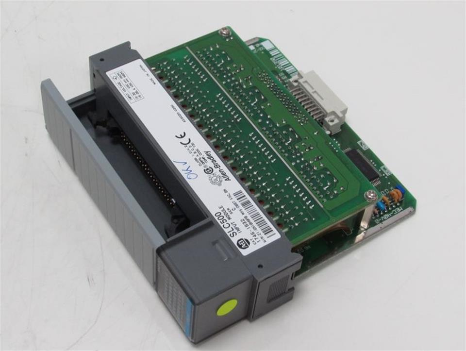 allen-bradley-slc500-1746-ib32-input-module-ser-c-top-zustand-53103-2.jpg