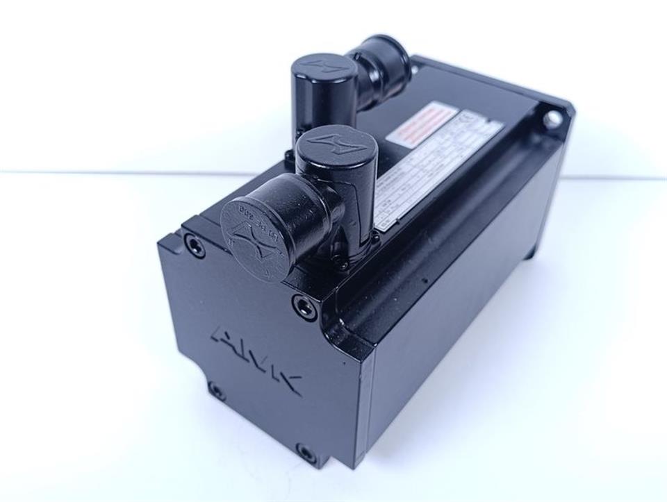 amk-dt5-5-10-r00-200-servomotor-nnmax-35006000rmin-unused-78817-2.jpg