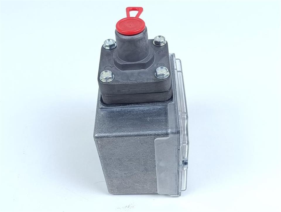 barksdale-e1h-h500-p4-druck-schalter-37-34-bar-unused-und-ovp-83524-4.jpg