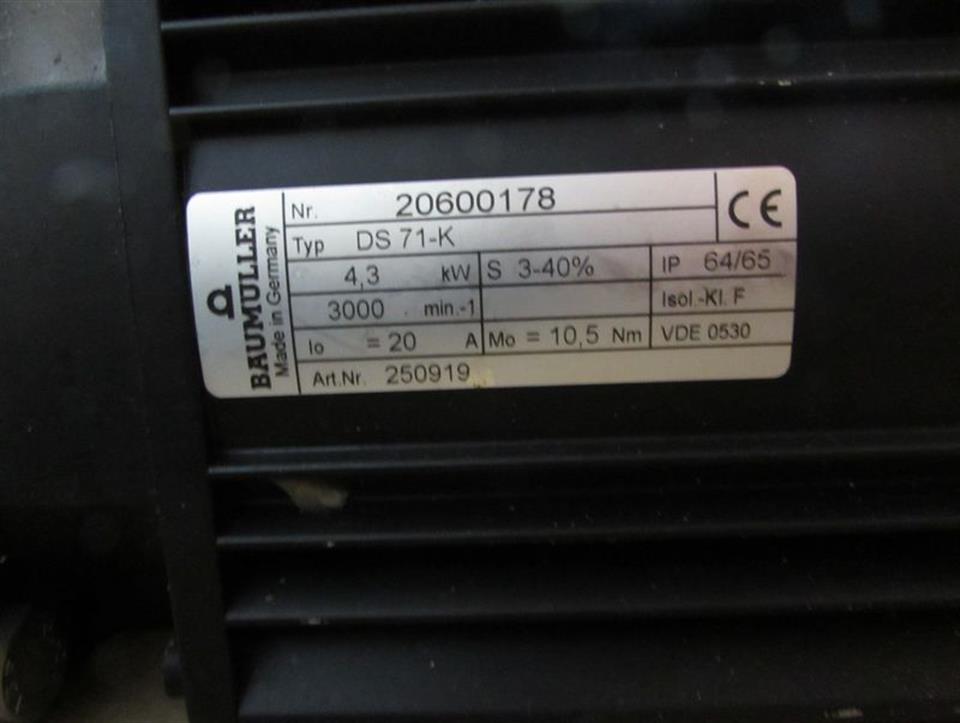 baumueller-ds-71-k-250919-servomotor-43kw-3000min-1-getriebe-i-7-top-zustand-64280-4.jpg