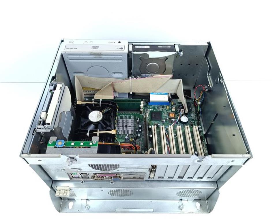 Beckhoff C6140 EP-M845B + C9900_A159_1 TEAC FD-235HF CD-W552GB ExelStor J840