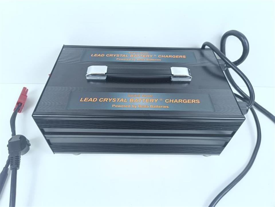 betta-batteries-lead-crystal-battery-chargers-220v-50hz-unused-und-ovp-79705-5.jpg