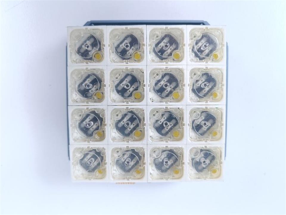 bundr-4e001001-090-rev-1700-ohne-front-78398-2.jpg