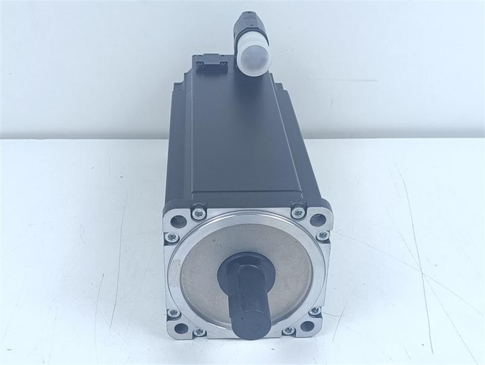 bundr-automation-servomotor-8lsa46db030s200-3-rev-c4-3000-rpm-61a-unused-und-ovp-82640-4.jpg