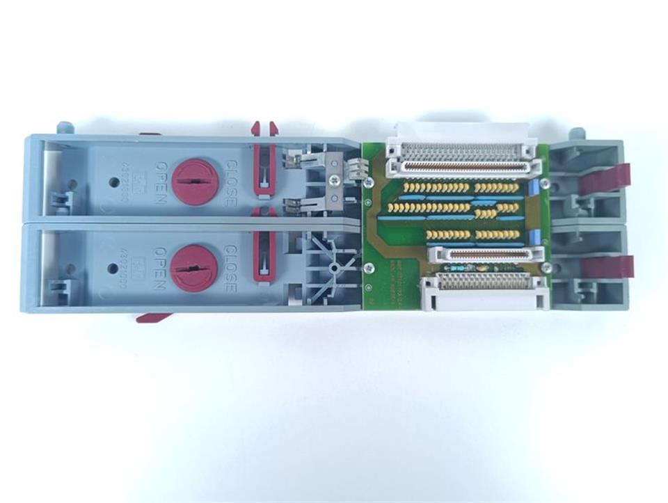 bundr-rack-backplane-2bp3004-rev0000-top-zustand-78660-3.jpg