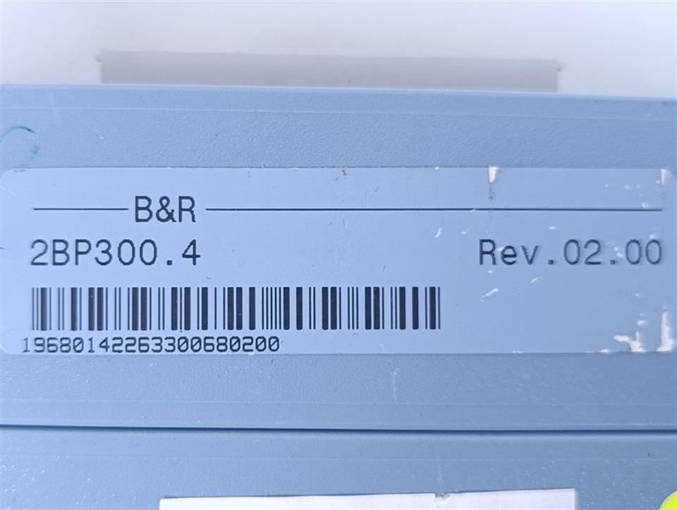 bundr-rack-backplane-2bp3004-rev0200-top-zustand-78512-4.jpg