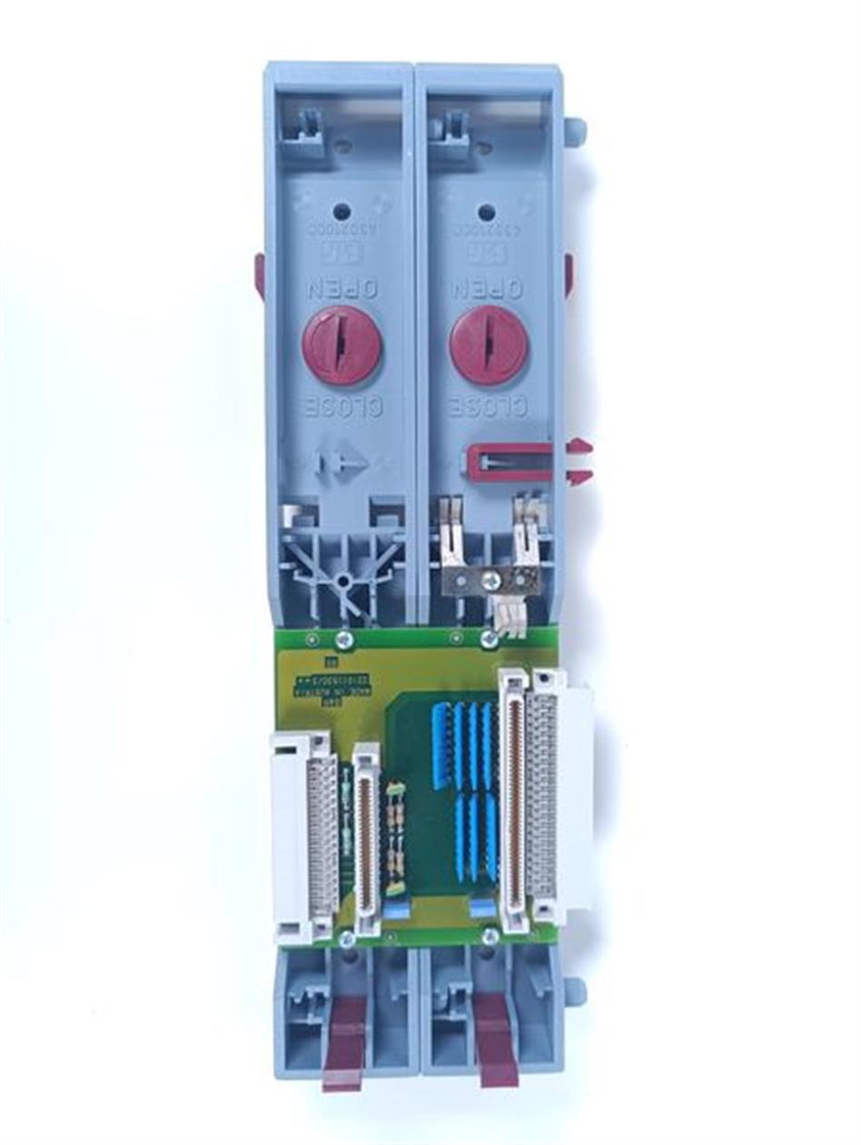 bundr-rack-backplane-2bp3004-rev0300-top-zustand-78513-3.jpg