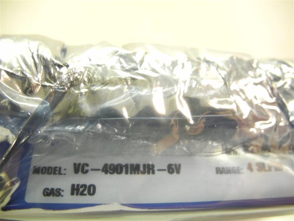 celerity-tn4900-4splm-h2o-250mbar-vc-4901mjr-6v-b216020027-unbenutzt-ovp-76154-3.jpg