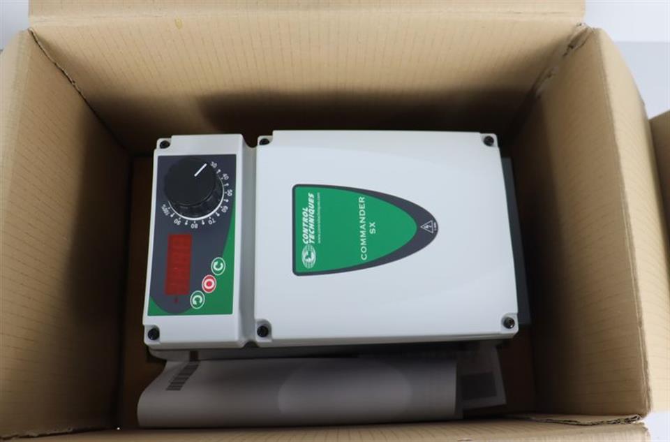 control-techniques-commander-sx13200075pt-ip66-230v-3x230v-unused-ovp-tested-76478-1.jpg