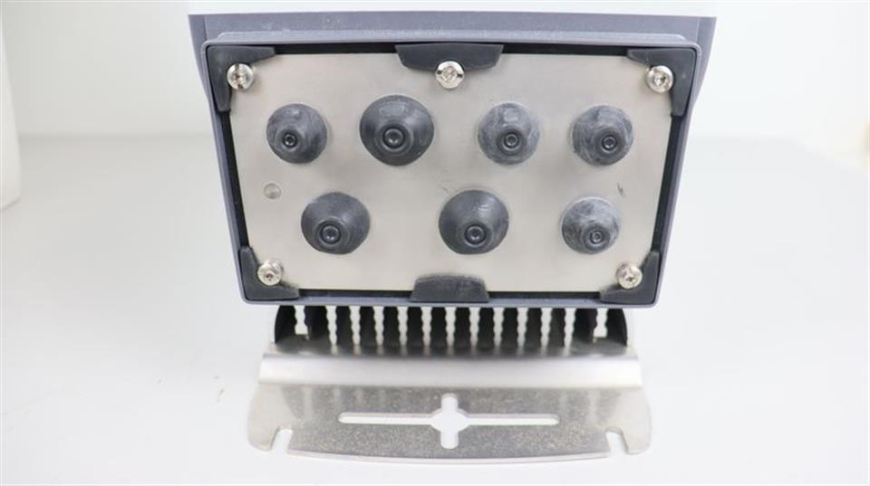 control-techniques-commander-sx13200075pt-ip66-230v-3x230v-unused-ovp-tested-76478-2.jpg