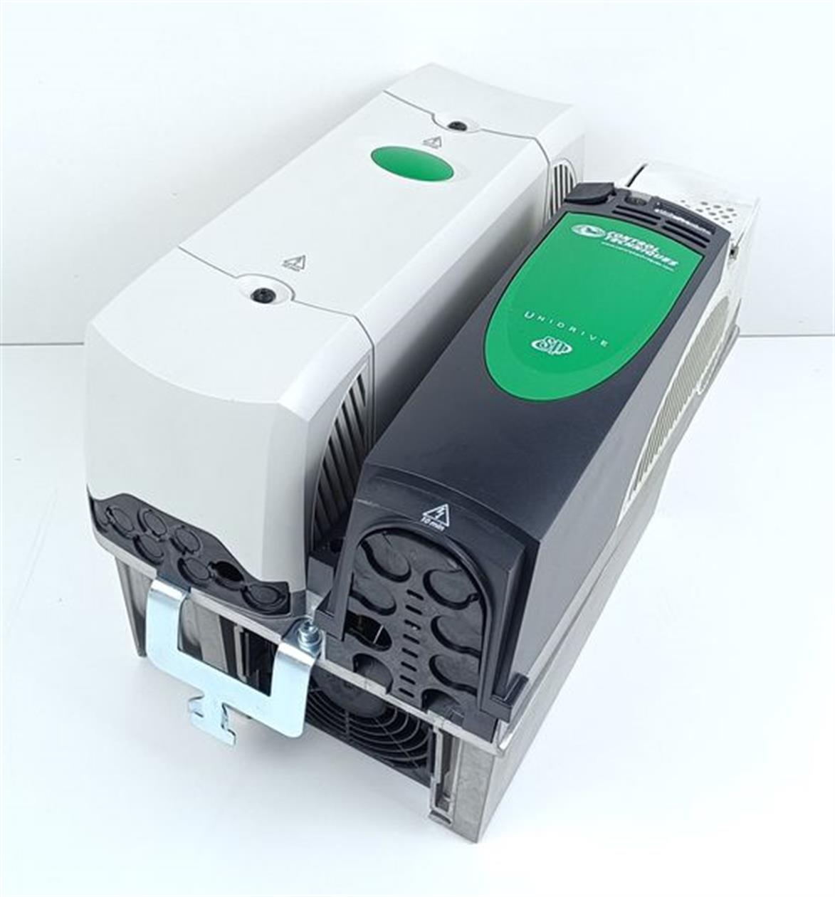 Control Techniques Emerson Unidrive SP SP3403 0-480V  22/30kW TOP ZUSTAND