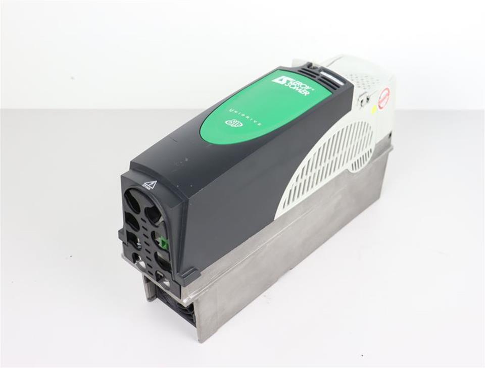 control-techniques-unidrive-sp1405-servo-drive-1220-2756-01-tested-top-zustand-57248-1.jpg
