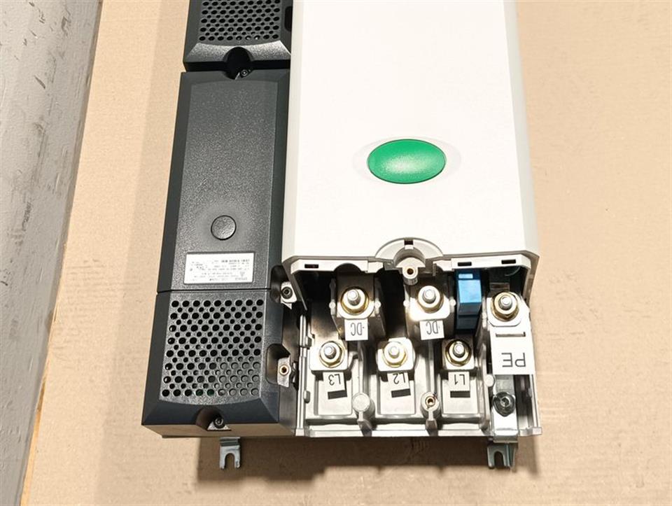 control-techniques-unidrive-sp6402-110132kw-460vac-210a-tested-top-zustand-80463-5.jpg