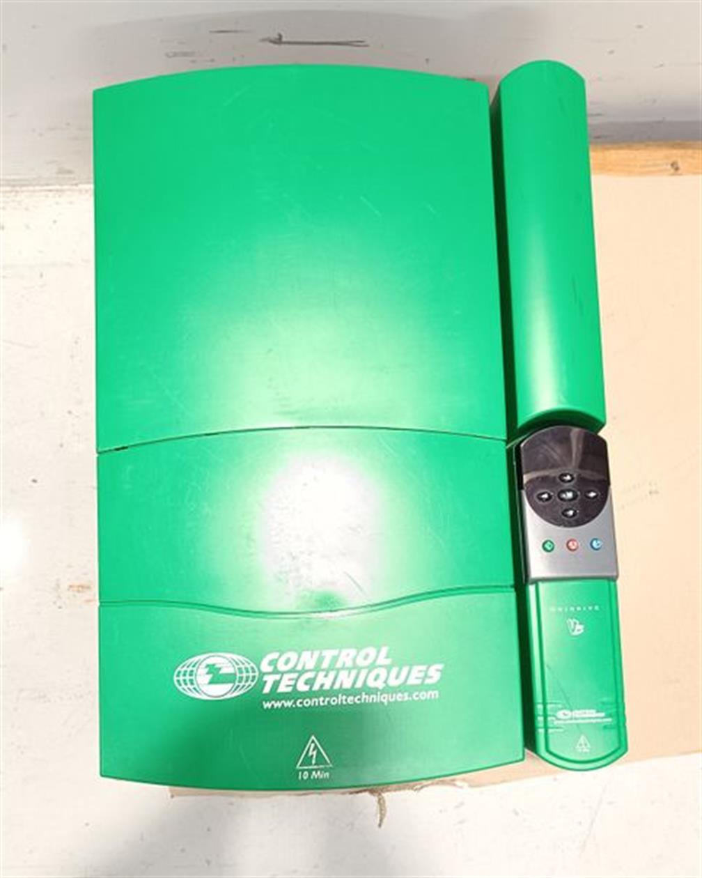 control-techniques-unidrive-uni4404-90kw-tested-und-top-zustand-65643-2.jpg