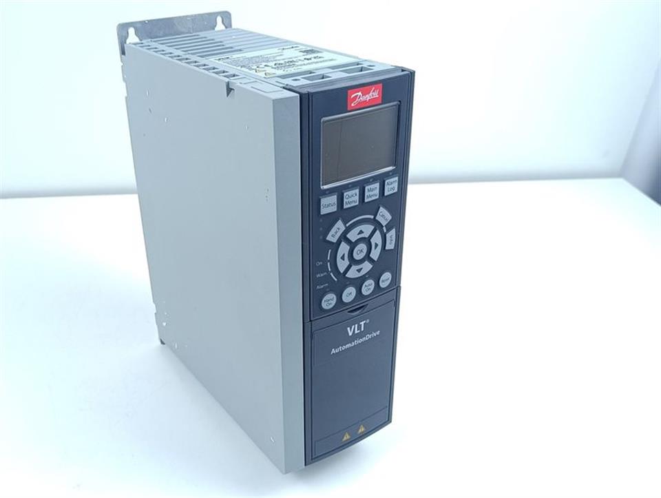 danfoss-131b0037-fc-302p1k5t5e20h1xg-400v-15kw-keypad-neu-unbenutzt-82089-3.jpg