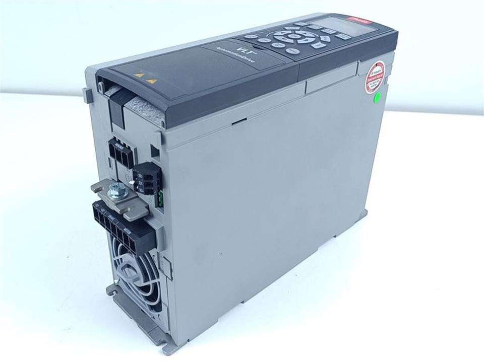 danfoss-131b0037-fc-302p1k5t5e20h1xg-400v-15kw-keypad-tested-und-neuwertig-82091-3.jpg