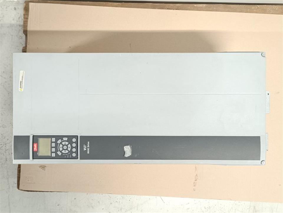 Danfoss FC-102P75KT4E55H1UGCDXXSXXXXAXBXCXXXXDX 131F3246 TESTED & TOP ZUSTAND