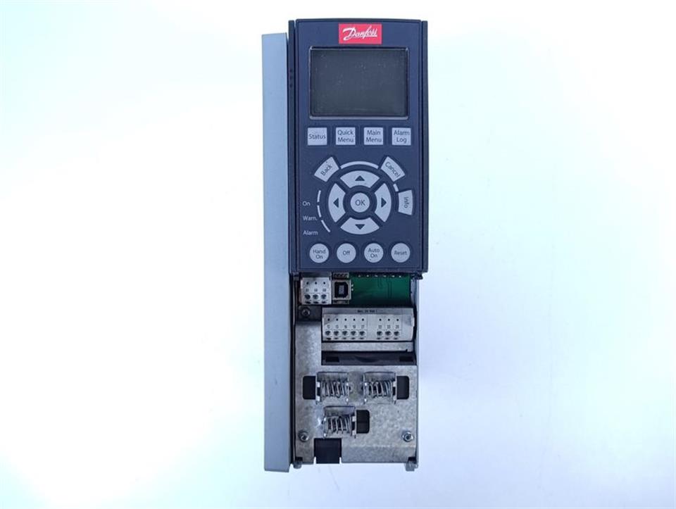 Danfoss FC-301 FC-301P4K0T4E20H1XGXXXXSXXXX P/N: 131B1319 TESTED & TOP ZUSTAND