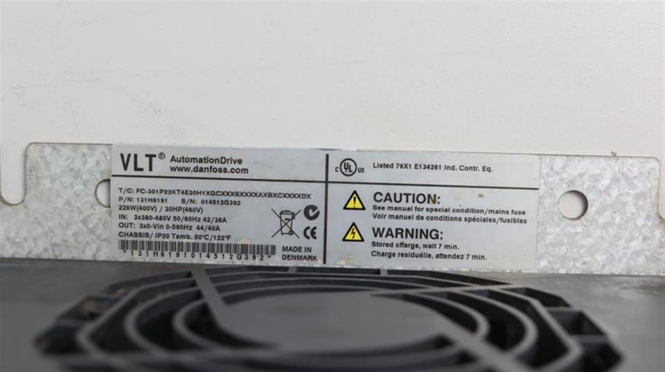 danfoss-fc-301p22kt4e20h1xgcxxxsxxxxaxbxcxxxxdx-131h6191-22kw-400v-tested-59361-3.jpg