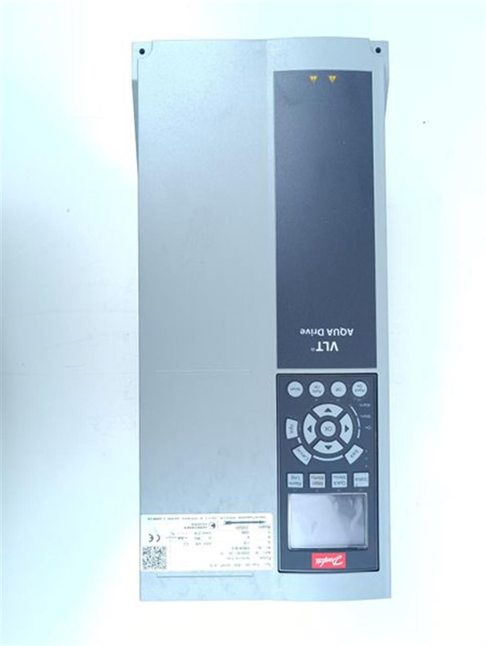 Danfoss VLT AQUA Drive FC-202P2K2T4Z55H3 P/N: 131Z1107 TESTED & NEUWERTIG