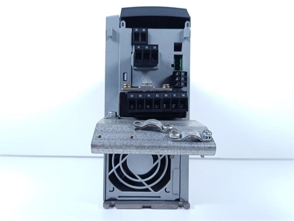 danfoss-vlt-automation-drive-fc-302p1k5t5e20h1-131b0482-tested-und-top-zustand-79021-4.jpg
