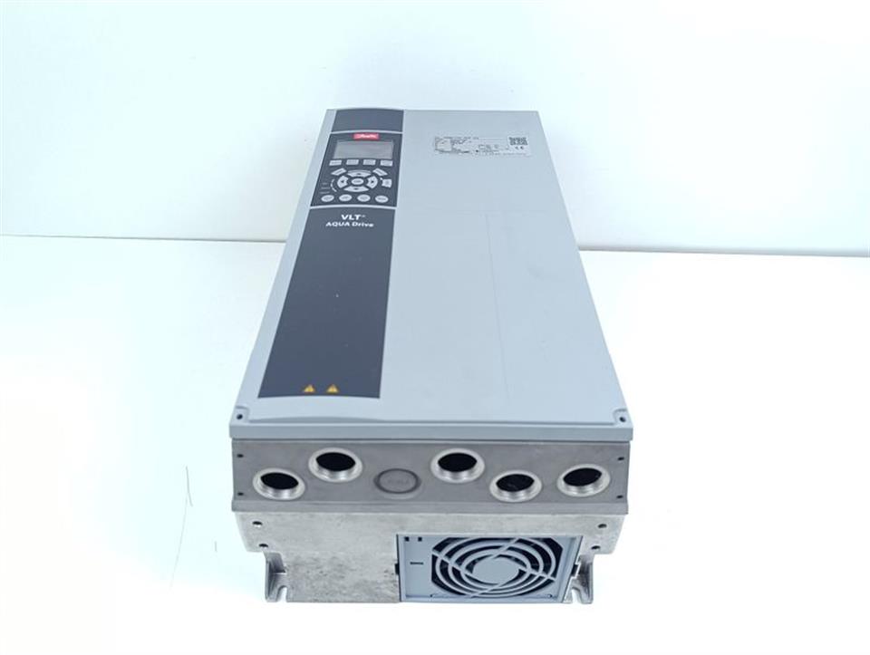 Danfoss VLT FC-202P5K5T4E55H3X  + Fneo080-210A+0554P-W1B TESTED & NEUWERTIG