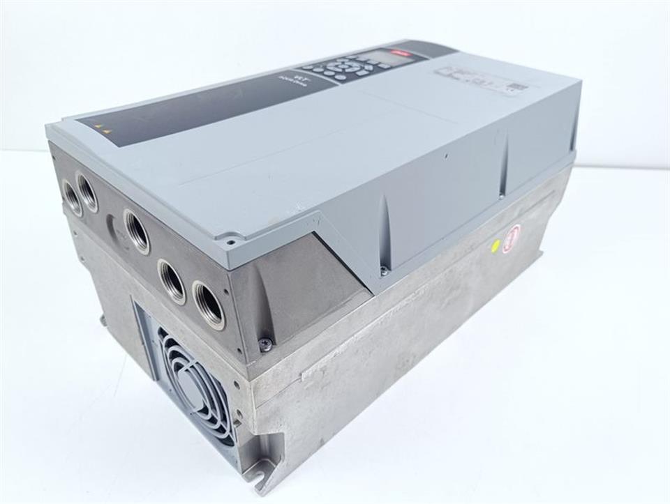 Danfoss VLT FC-202P5K5T4E55H3X + Fneo080-210A+0554P-W1B TESTED & TOP ZUSTAND