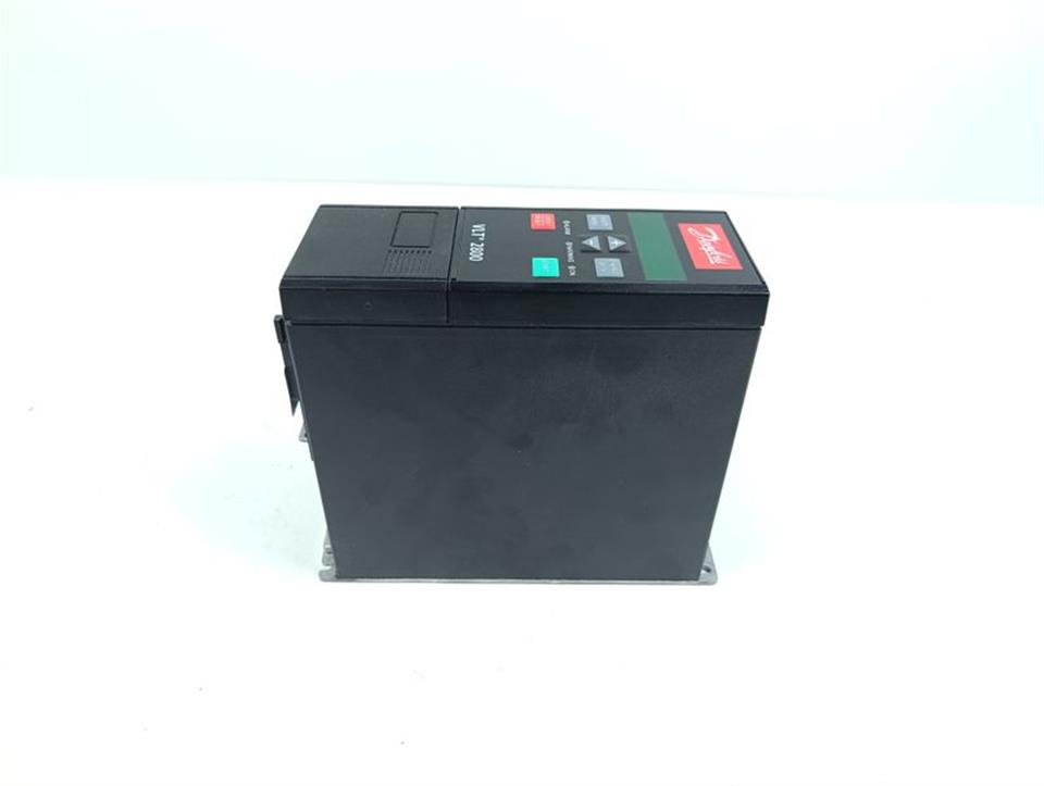 Danfoss VLT2800  VLT2803PS2B20SBR1DBF00A00C1 240V 0,37 kw TOPZUSTAND & TESTED