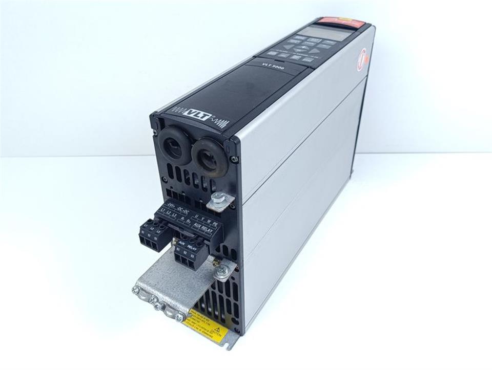 danfoss-vlt5002pt5b20str3d0f10a00c0-175z0536-ip-65-175z0401-tested-78706-1.jpg