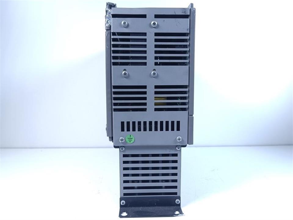 DynamAx FLUX VECTOR DRIVE DF750 GEBRAUCHT GUT