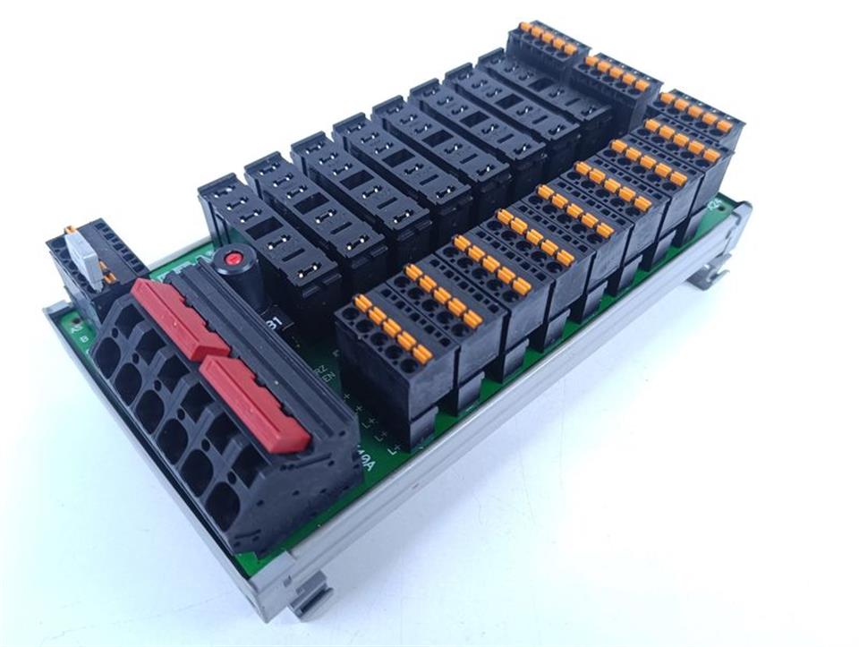 E-T-A  SVS04-08  GEBRAUCHT GUT